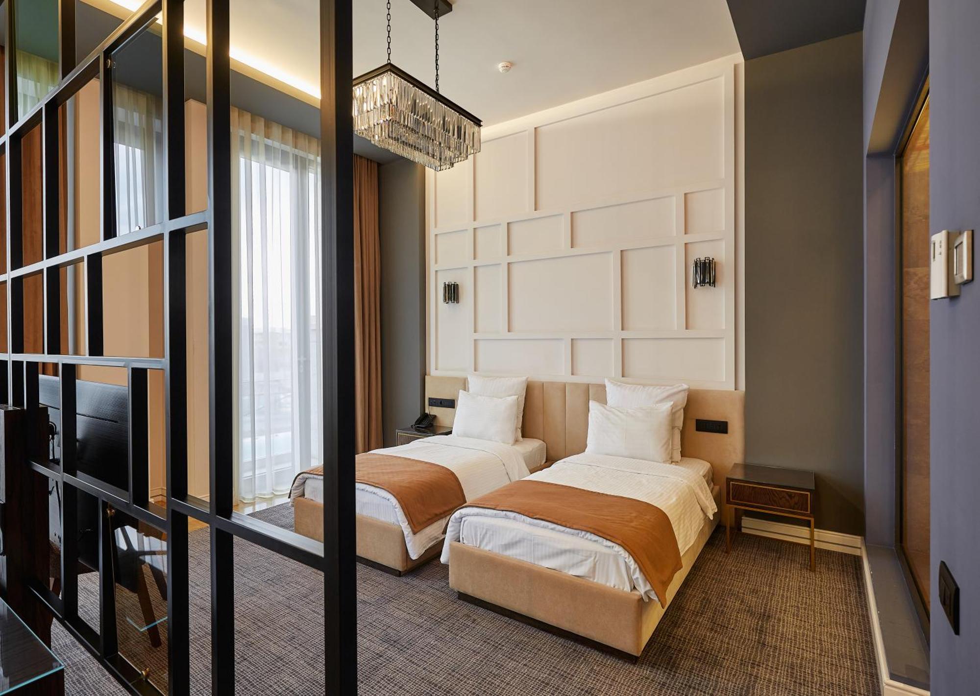 Aghababyan'S Hotel Yerevan Ngoại thất bức ảnh A room at the hotel