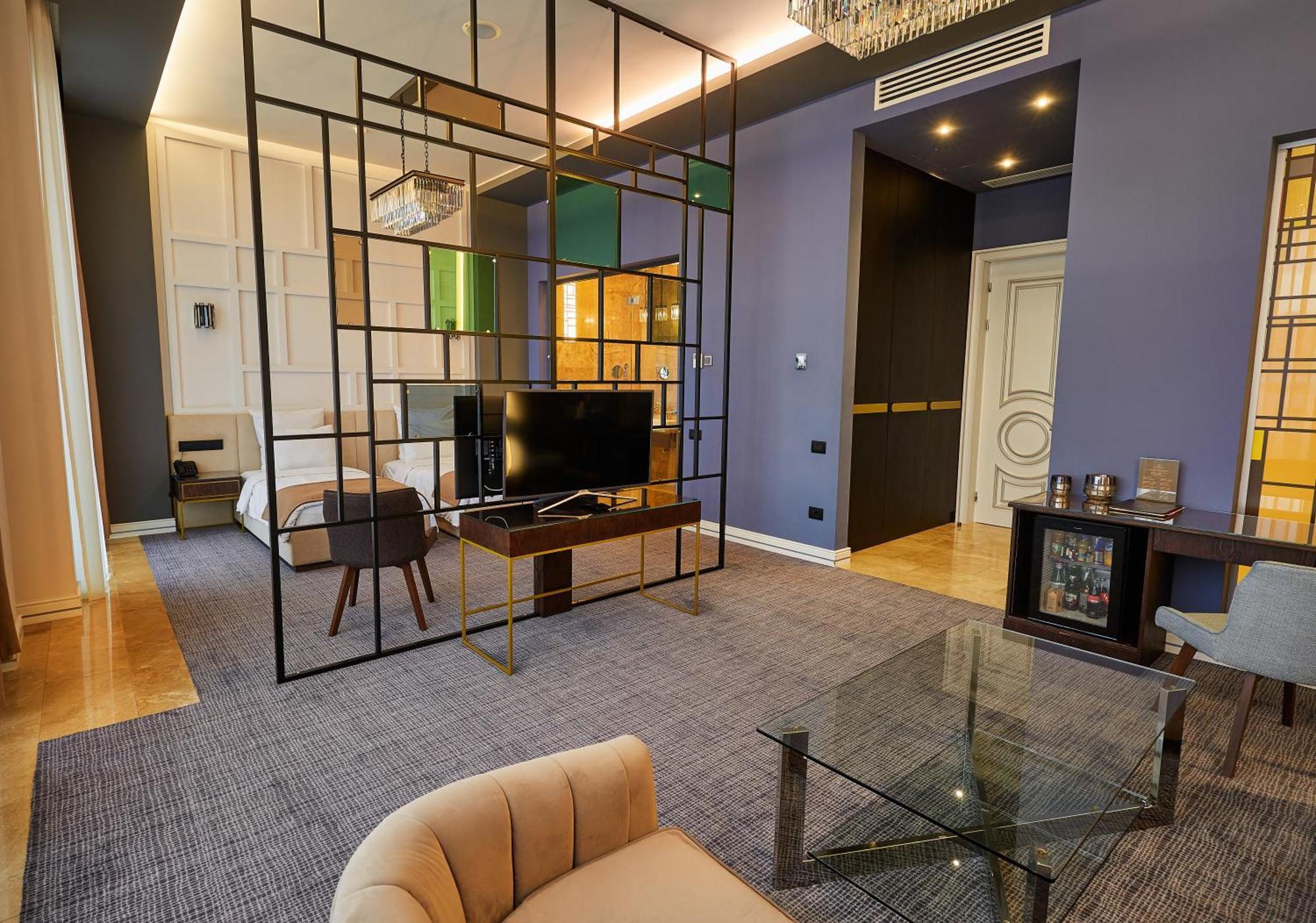 Aghababyan'S Hotel Yerevan Ngoại thất bức ảnh Suite
