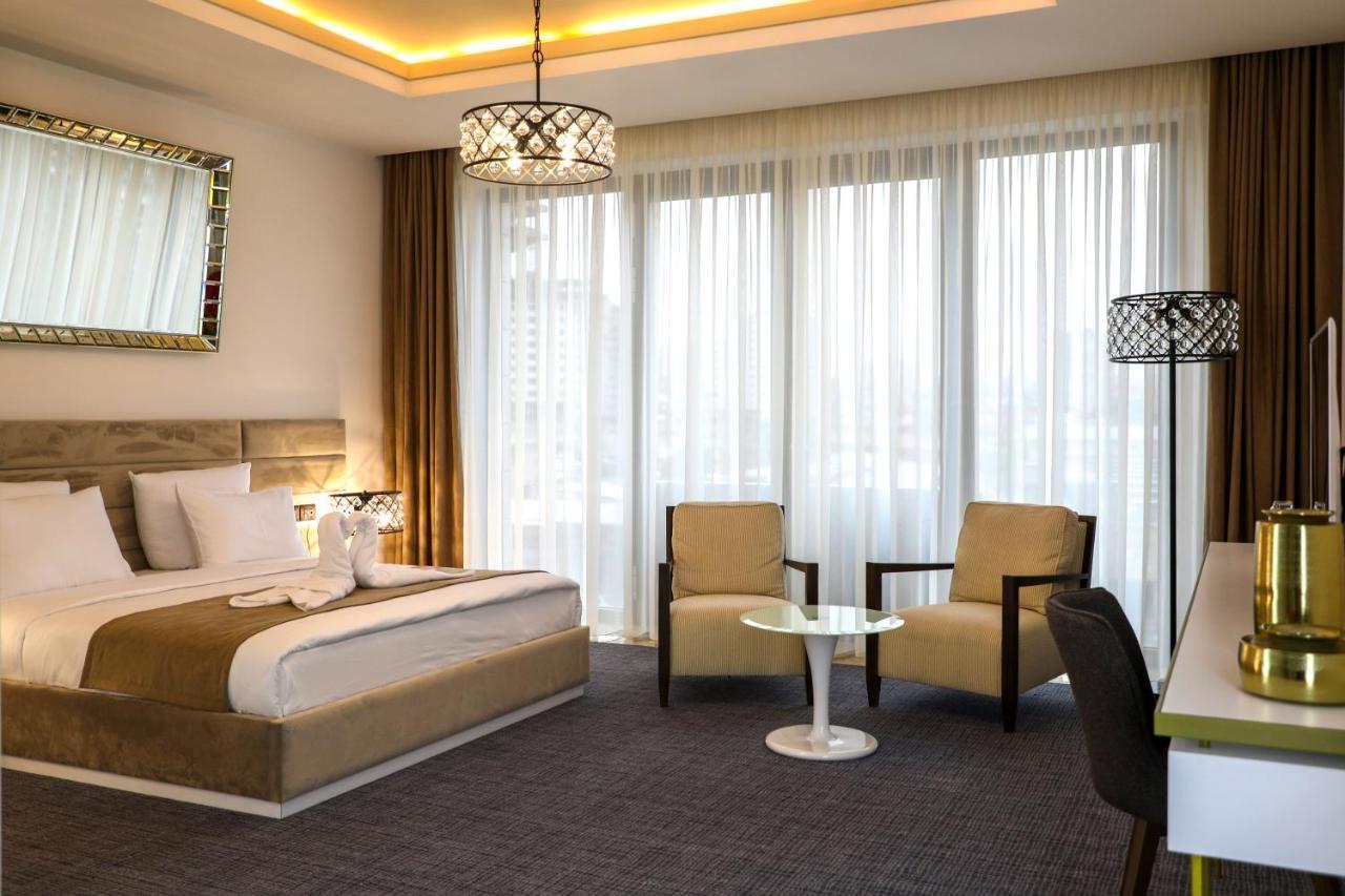 Aghababyan'S Hotel Yerevan Ngoại thất bức ảnh A room at the hotel