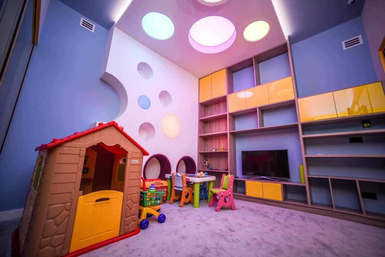 Aghababyan'S Hotel Yerevan Ngoại thất bức ảnh The Children's Hospital of Philadelphia