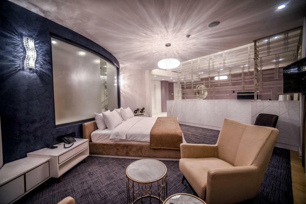Aghababyan'S Hotel Yerevan Ngoại thất bức ảnh Suite